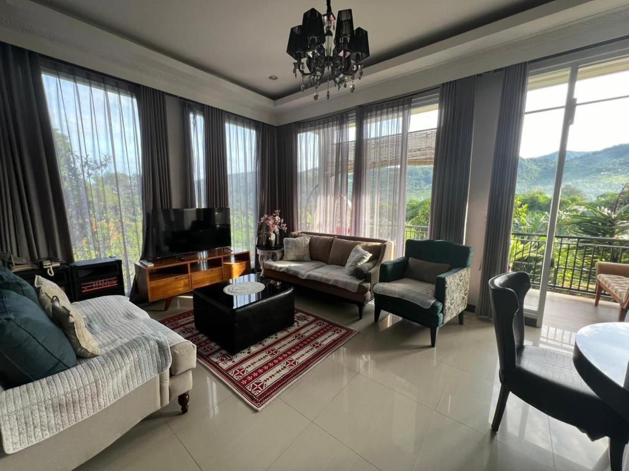 Avilla Puncak Exteriér fotografie